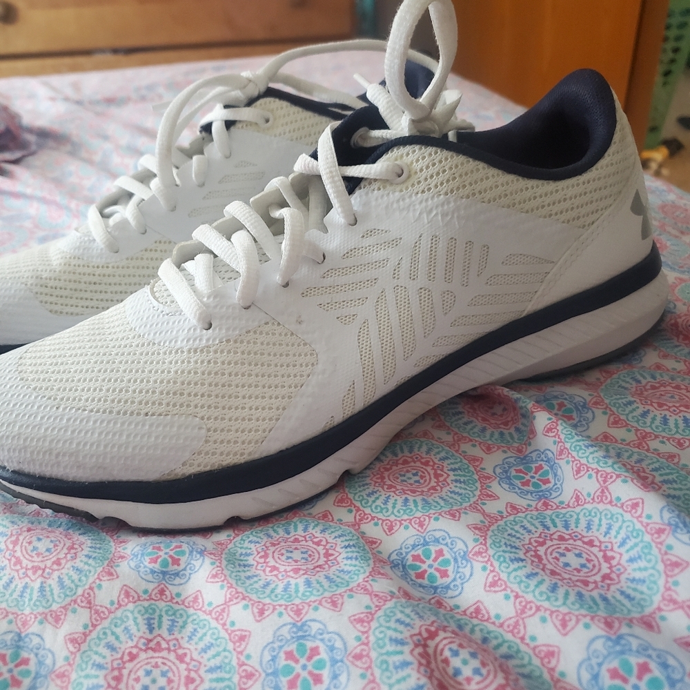 UnderArmour shoes
